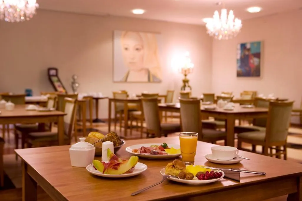 Ross Hotel Stuttgart