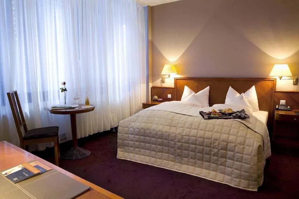 Ross Hotel Stuttgart