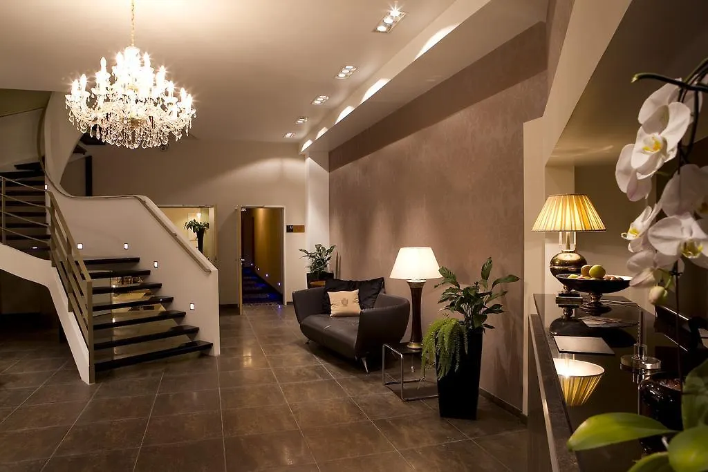 Ross Hotel Stuttgart 3*,  Germany