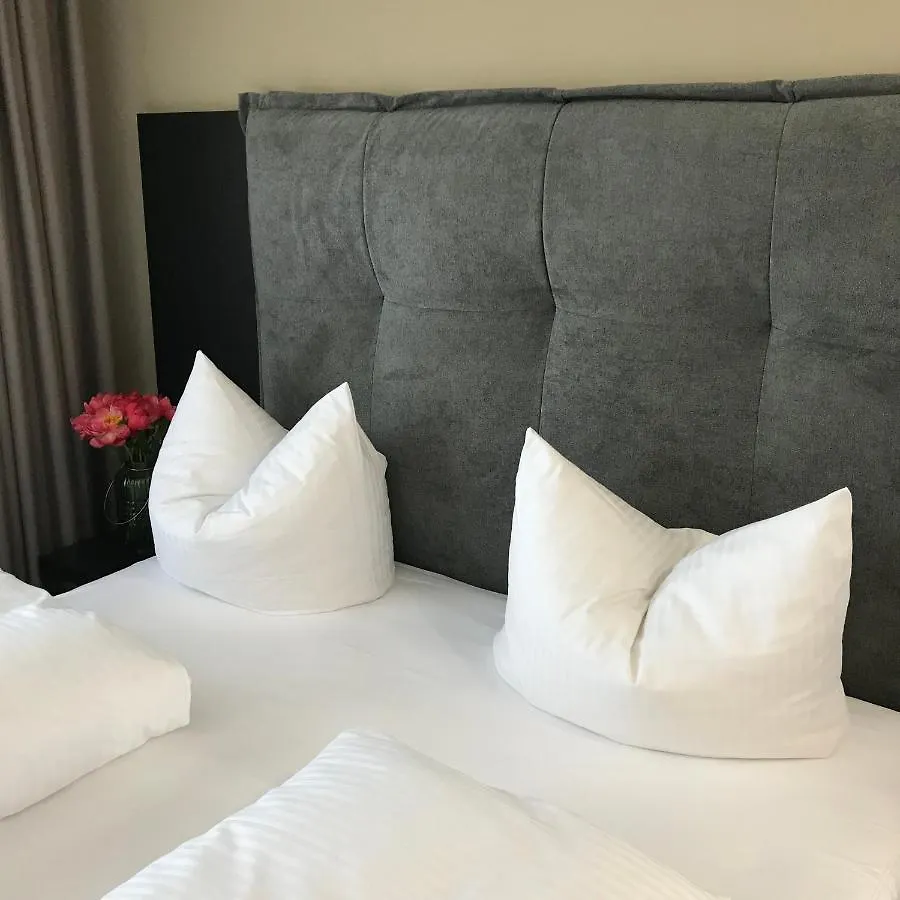 Ross Hotel Stuttgart